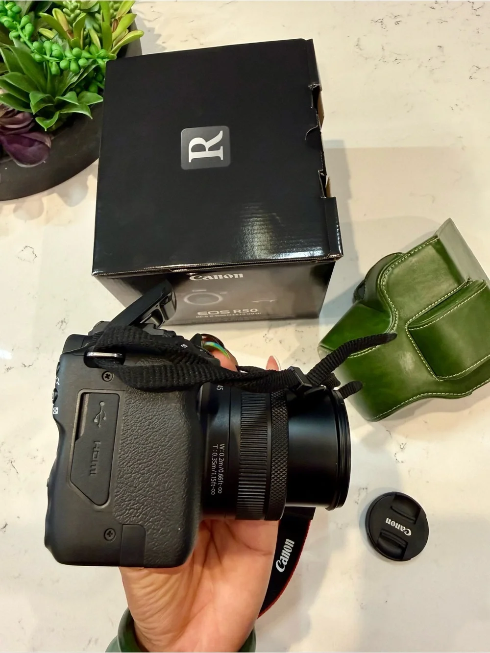 Canon eos r50
